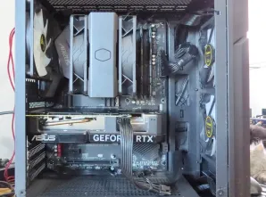 TOP GAMING PC R7 5700X RTX 4060 Ti + Garancija 3 god