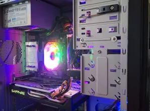 Intel i7/RX-580-4GB/16GB/SSD 128GB/HD 640GB