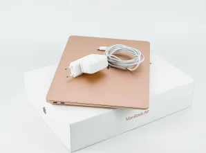 M1 MacBook Air 13' 2020 Gold 8GB 256GB 302 ciklusa laptop