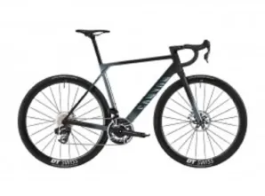 2026 Canyon Ultimate CFR AXS Road Bike (PIENARBIKESHOP)