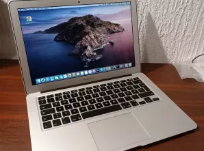 MacBook Air 2012/ I7 2.0GHz/ 8GB/ 256GB SSD/ A1466