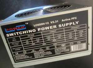 LC POWER 600W ima konektor 6+2 pina i 6 pina za graficku