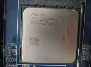 FX-6100 AM3+ procesor